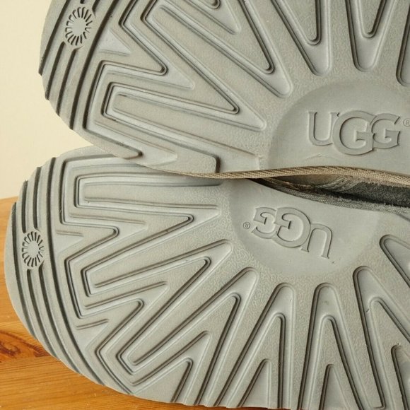 Unisex UGG NEUMEL Suede Lace Up Ankle Boots 1017320K Gray Size 6 Kids - Picture 10 of 12